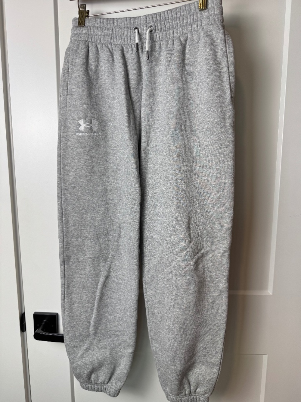 NWOT thick Under Armour sweats